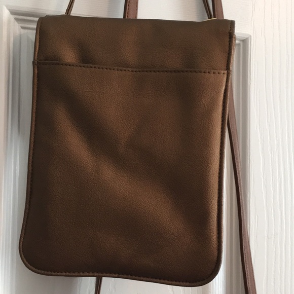 Bundle of 2 Crossbody Purses - Picture 5 of 6